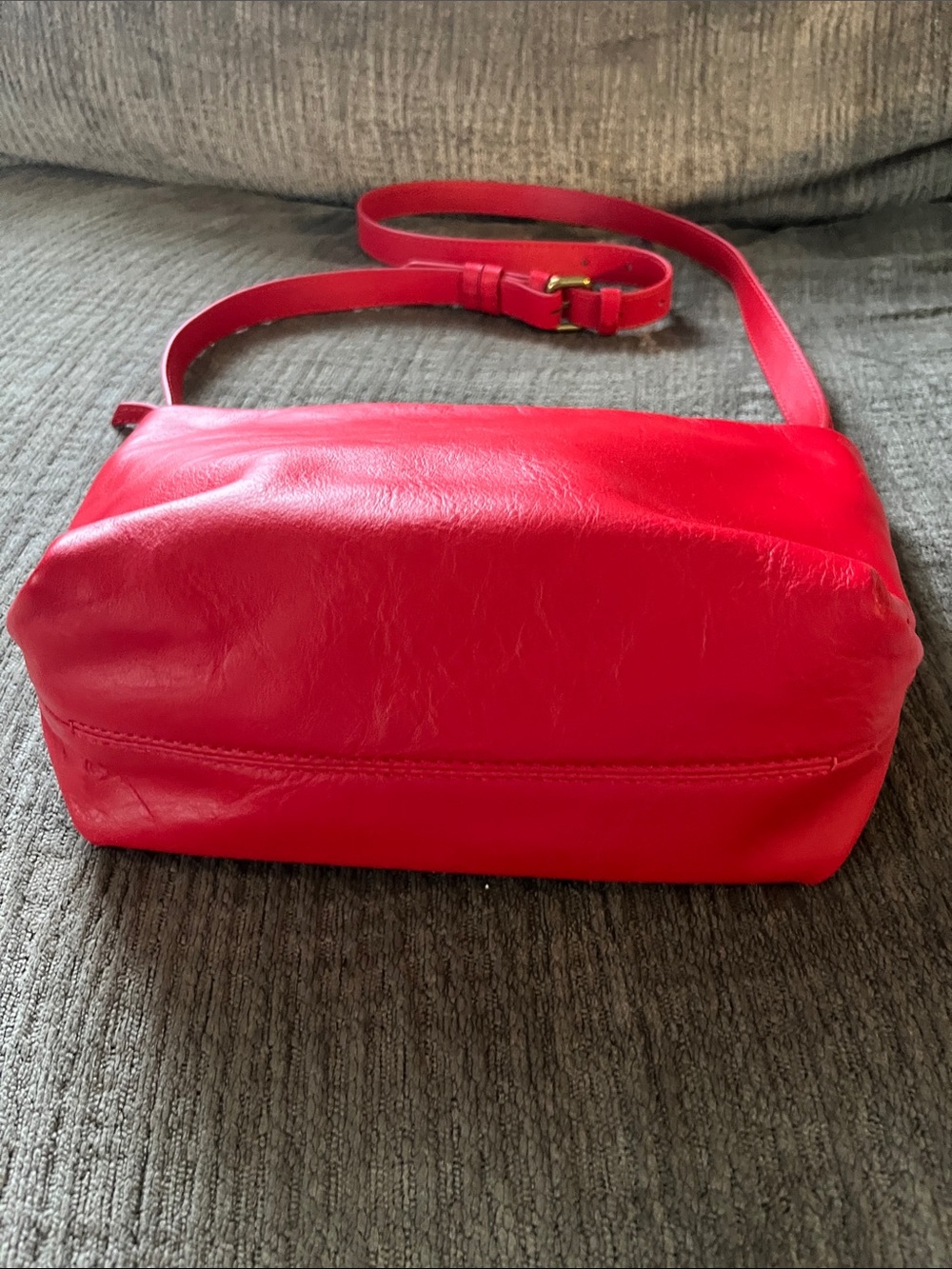 Red Leather Crossbody Bag - Women - Picture 3 of 9